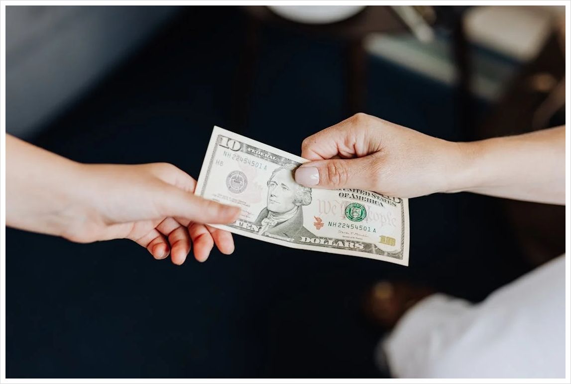 [승소사례] 청렴의무위반 징계 - 군인 징계처분의 감경사례 이미지 1